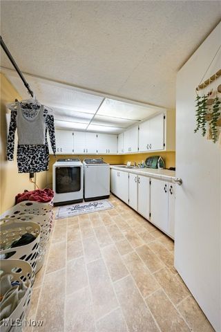 1141 Las Olas Boulevard NW, North Canton, OH 44720