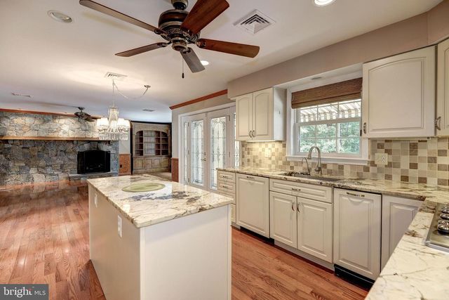 929 WOBURN CT, Mclean, VA 22102