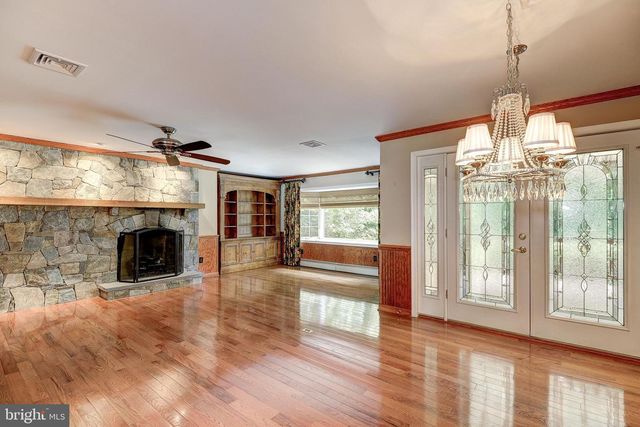 929 WOBURN CT, Mclean, VA 22102