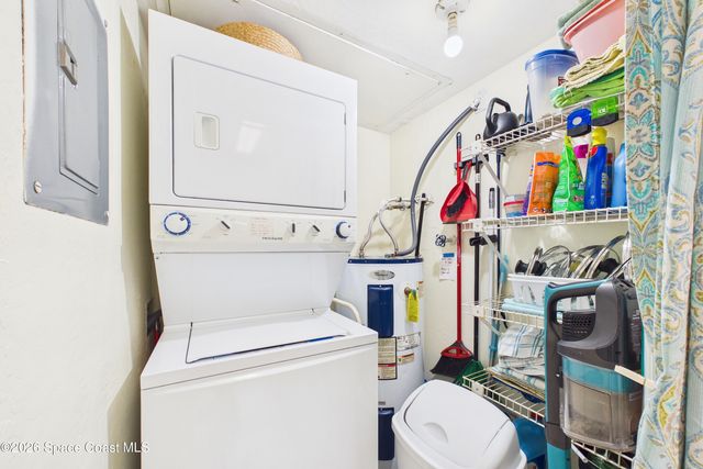 1800 Charlesmont Drive 6-107, Melbourne, FL 32903