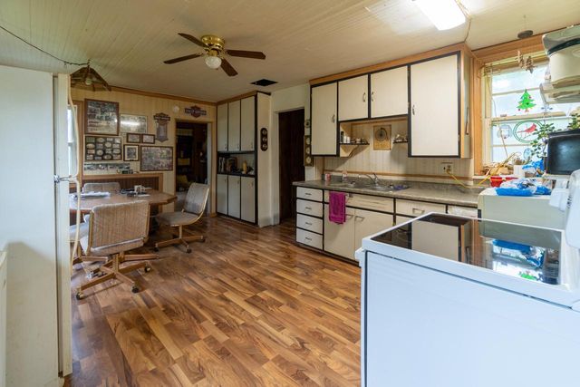 467 Lake Kegonsa ROAD, Oregon, WI 53575