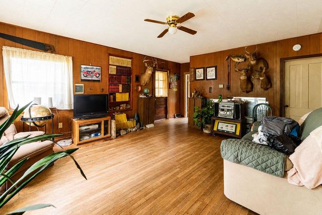 467 Lake Kegonsa ROAD, Oregon, WI 53575