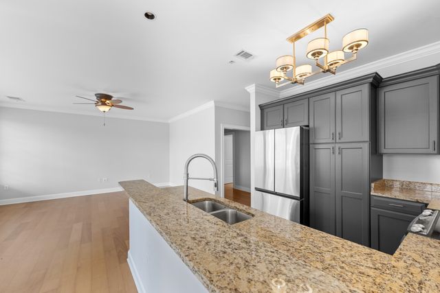 3520 Central Ave Apt 210, Memphis, TN 38111