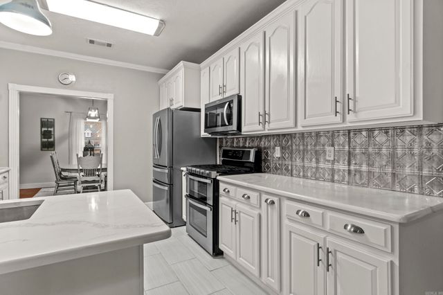 124 W Eden Park Road, Searcy, AR 72143