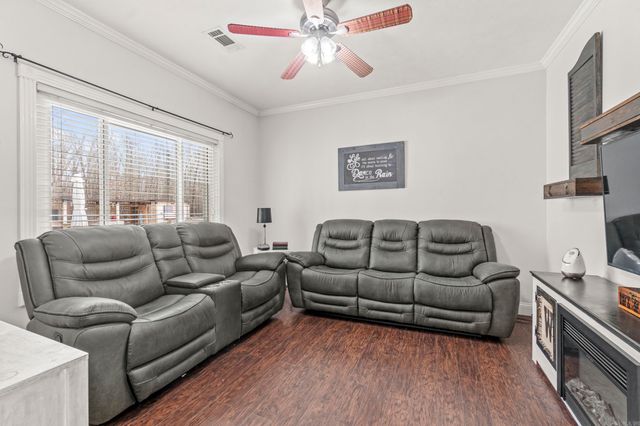 124 W Eden Park Road, Searcy, AR 72143