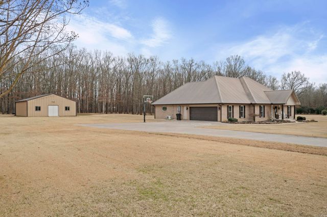 124 W Eden Park Road, Searcy, AR 72143