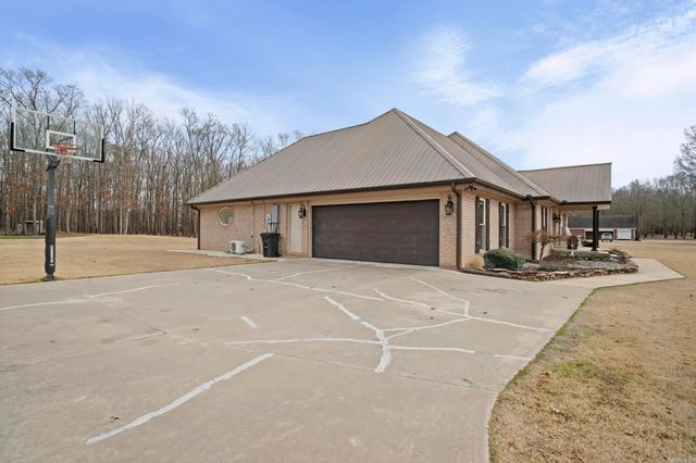 124 W Eden Park Road, Searcy, AR 72143