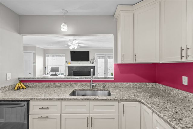 626 Smithfield Road 906, North Providence, RI 02904