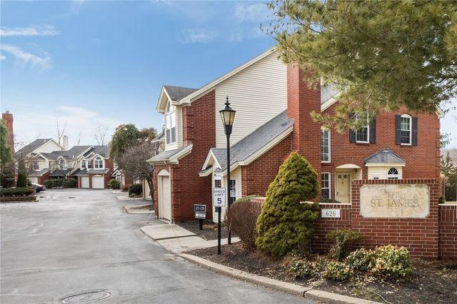 626 Smithfield Road 906, North Providence, RI 02904