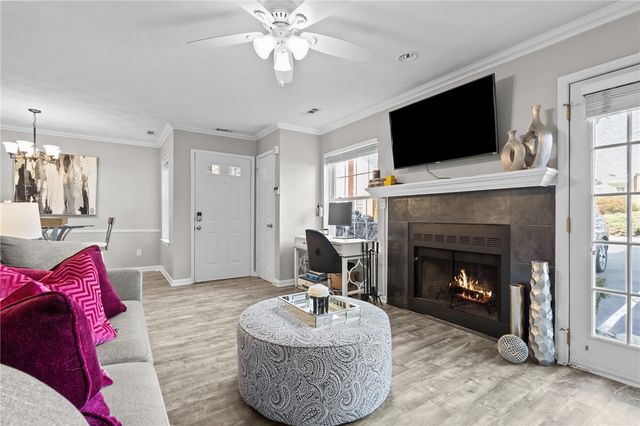 626 Smithfield Road 906, North Providence, RI 02904