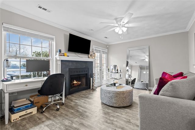 626 Smithfield Road 906, North Providence, RI 02904