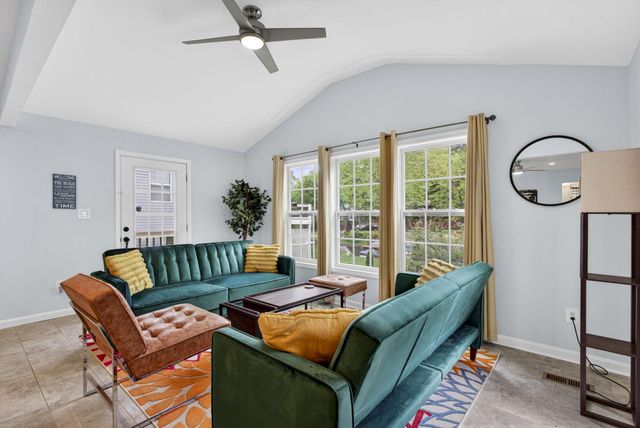 102 CONFEDERATE CIR, Locust Grove, VA 22508