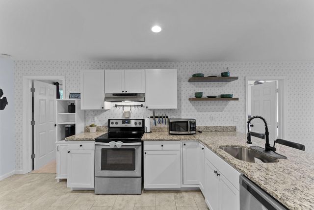 102 CONFEDERATE CIR, Locust Grove, VA 22508