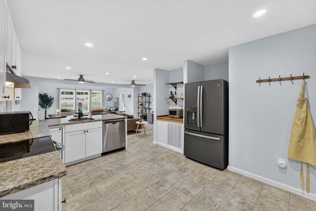 102 CONFEDERATE CIR, Locust Grove, VA 22508