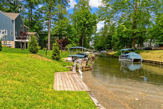 102 CONFEDERATE CIR, Locust Grove, VA 22508