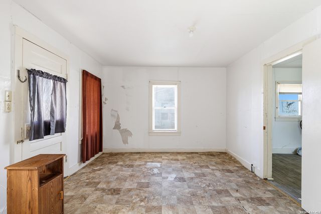 739 Bernard, San Antonio, TX 78221