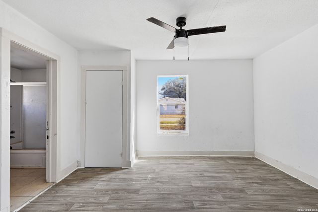 739 Bernard, San Antonio, TX 78221