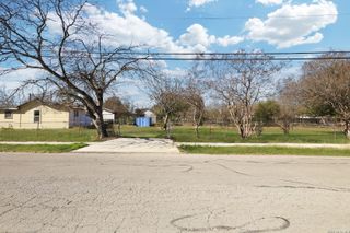 739 Bernard, San Antonio, TX 78221