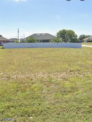 418 Kismet PKWY W, Cape Coral, FL 33993