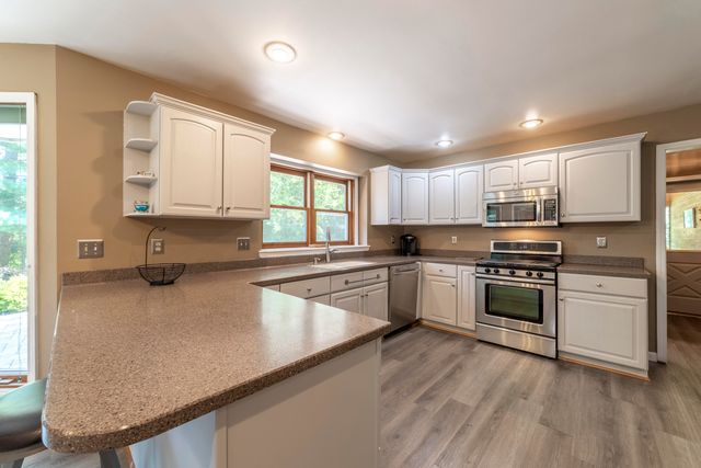 131 Beverly Drive, Chesterton, IN 46304