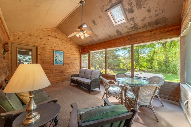 131 Beverly Drive, Chesterton, IN 46304