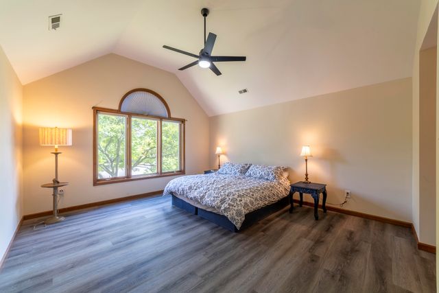 131 Beverly Drive, Chesterton, IN 46304