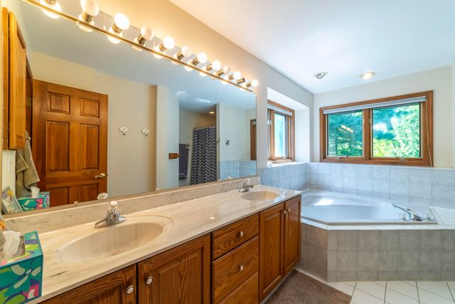 131 Beverly Drive, Chesterton, IN 46304