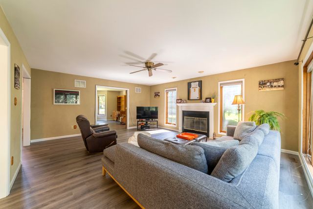 131 Beverly Drive, Chesterton, IN 46304