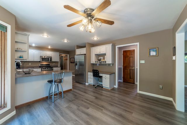 131 Beverly Drive, Chesterton, IN 46304