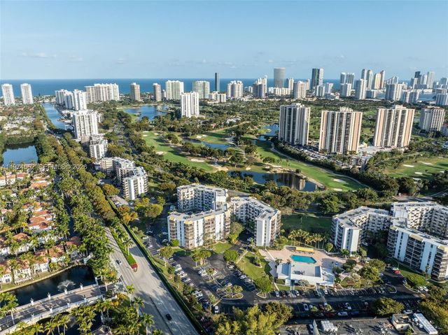 20500 W Country Club Drive, Aventura, FL 33180