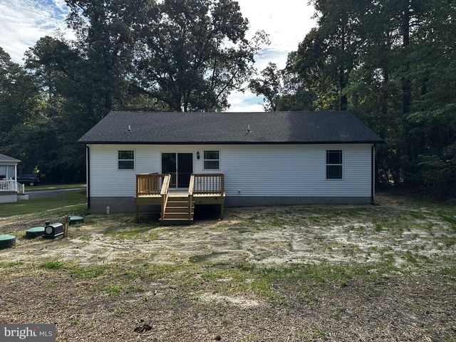 151 W LAKE DR, Milton, DE 19968