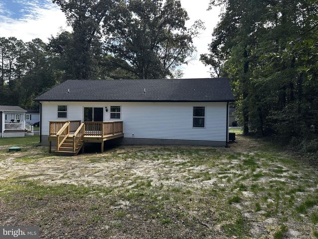 151 W LAKE DR, Milton, DE 19968