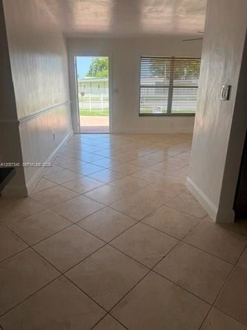 17545 NW 49 CT, Miami, FL 33055