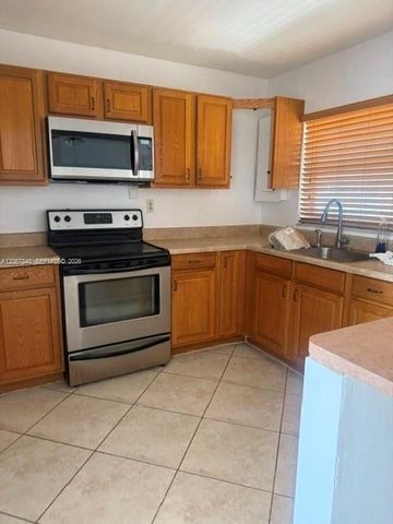 17545 NW 49 CT, Miami, FL 33055