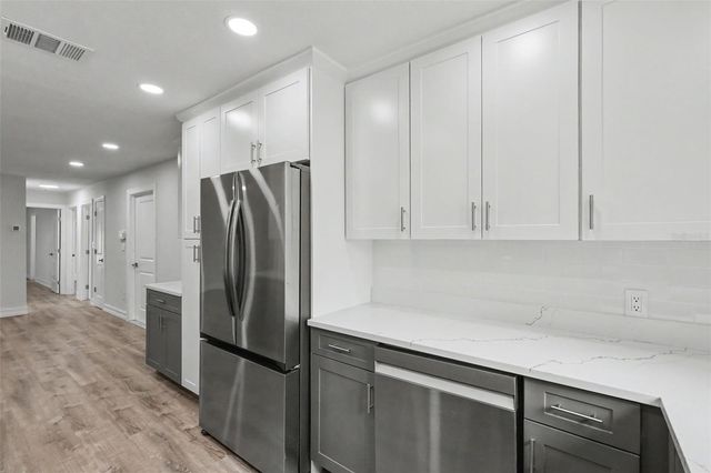 8170 22ND AVENUE N, St Petersburg, FL 33710