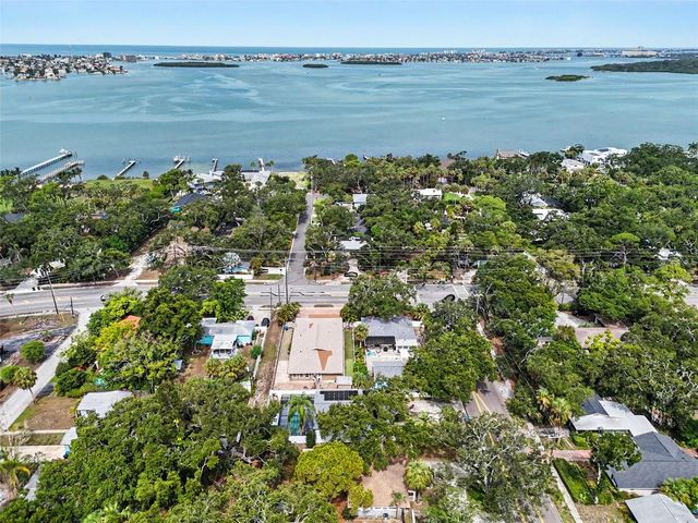 8170 22ND AVENUE N, St Petersburg, FL 33710