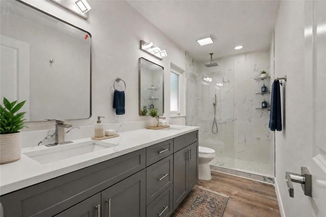 8170 22ND AVENUE N, St Petersburg, FL 33710