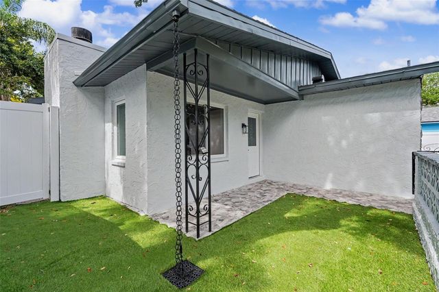8170 22ND AVENUE N, St Petersburg, FL 33710