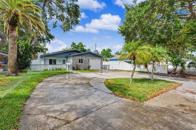 8170 22ND AVENUE N, St Petersburg, FL 33710