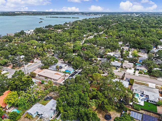 8170 22ND AVENUE N, St Petersburg, FL 33710