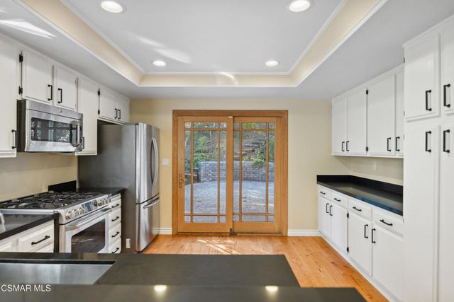 3831 Cottonwood Grove Trail, Calabasas, CA 91301