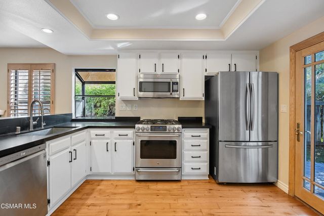 3831 Cottonwood Grove Trail, Calabasas, CA 91301