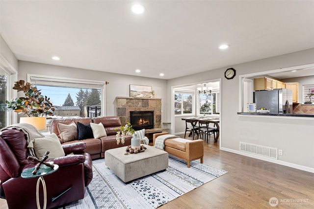 10205 Occidental Avenue S, Seattle, WA 98168