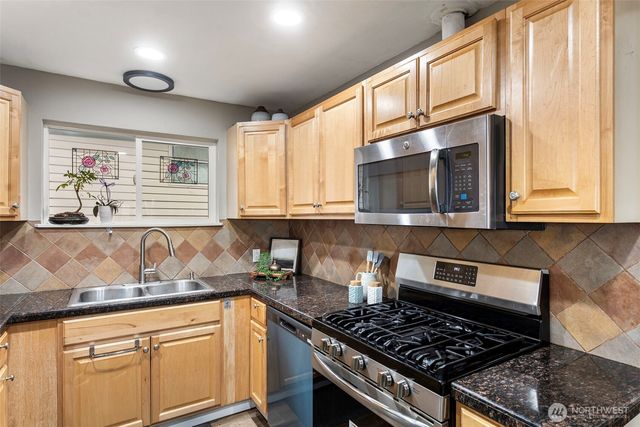 10205 Occidental Avenue S, Seattle, WA 98168