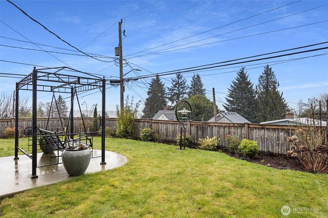 10205 Occidental Avenue S, Seattle, WA 98168