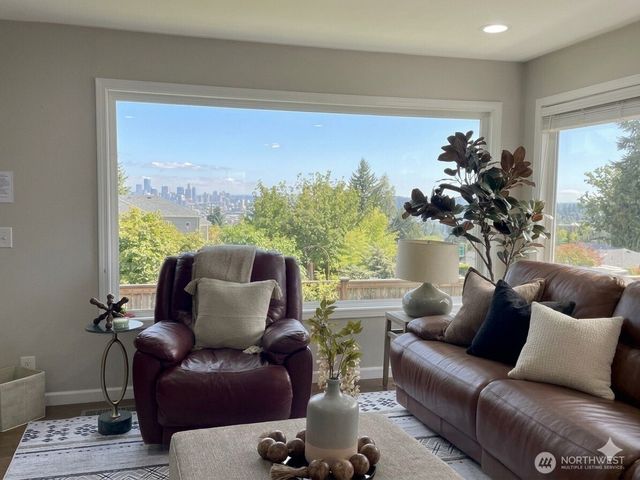 10205 Occidental Avenue S, Seattle, WA 98168