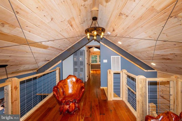 18184 CRAWFORD LN, Gordonsville, VA 22942