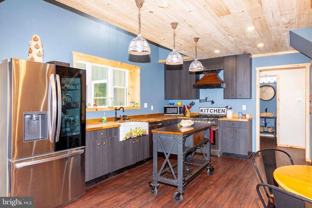 18184 CRAWFORD LN, Gordonsville, VA 22942