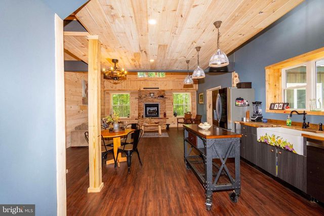 18184 CRAWFORD LN, Gordonsville, VA 22942