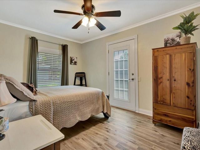 683 Water View Drive, Livingston, TX 77351